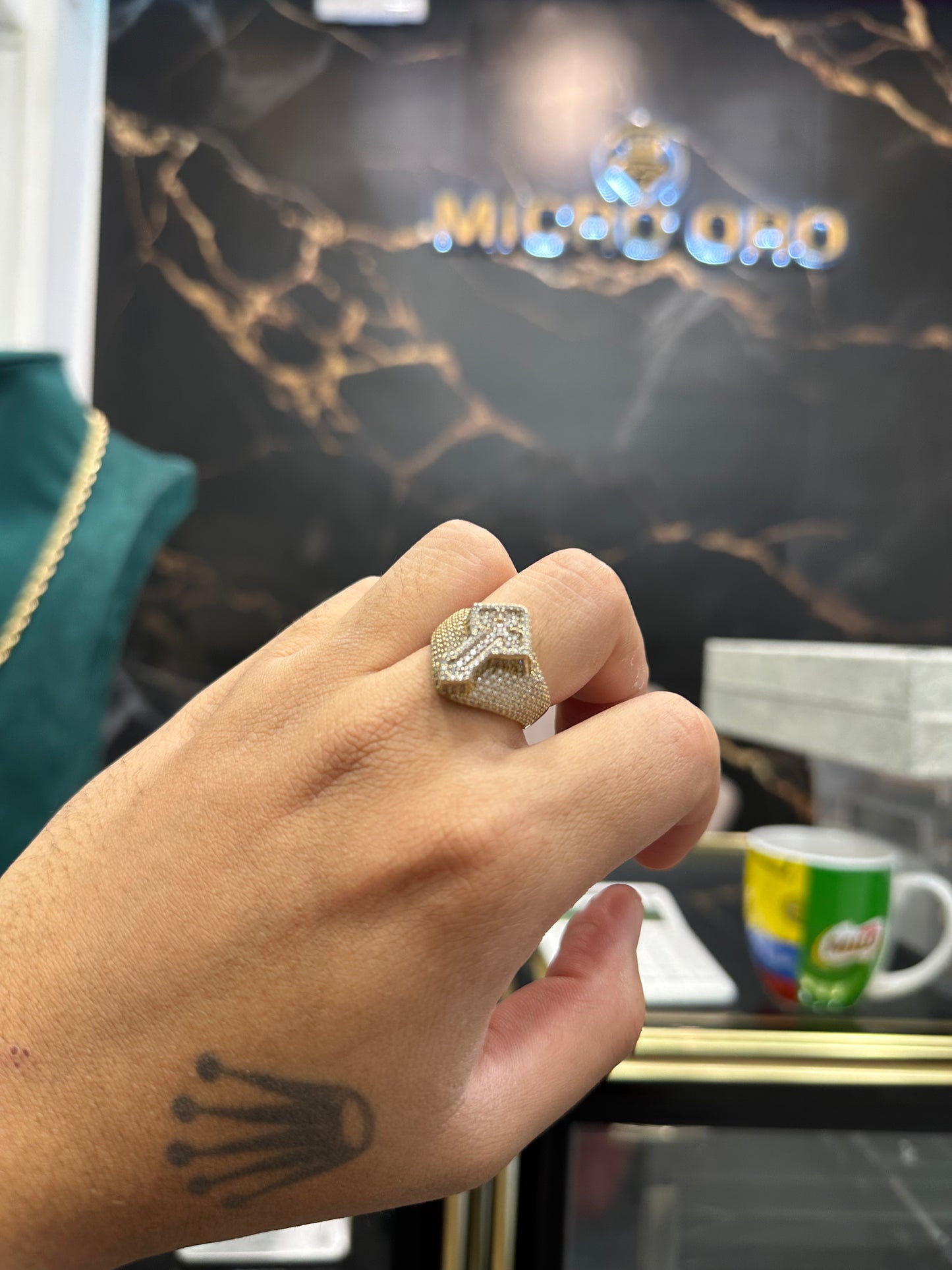 Anillo de cruz en oro 14kt